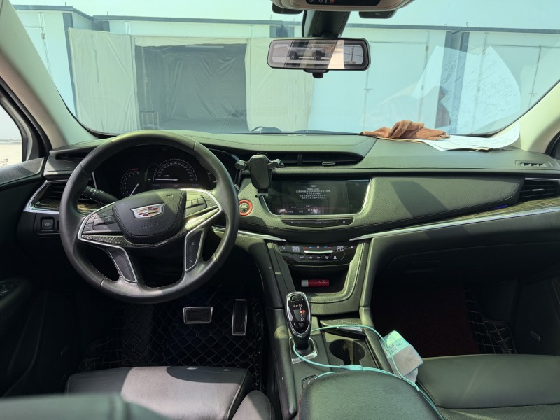 新鄉16年凱迪拉克XT55