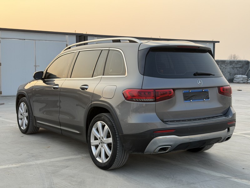 新鄉21年奔馳GLB9