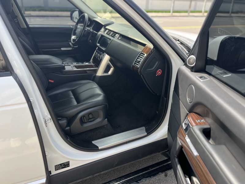 新鄉18年路虎攬勝行政8