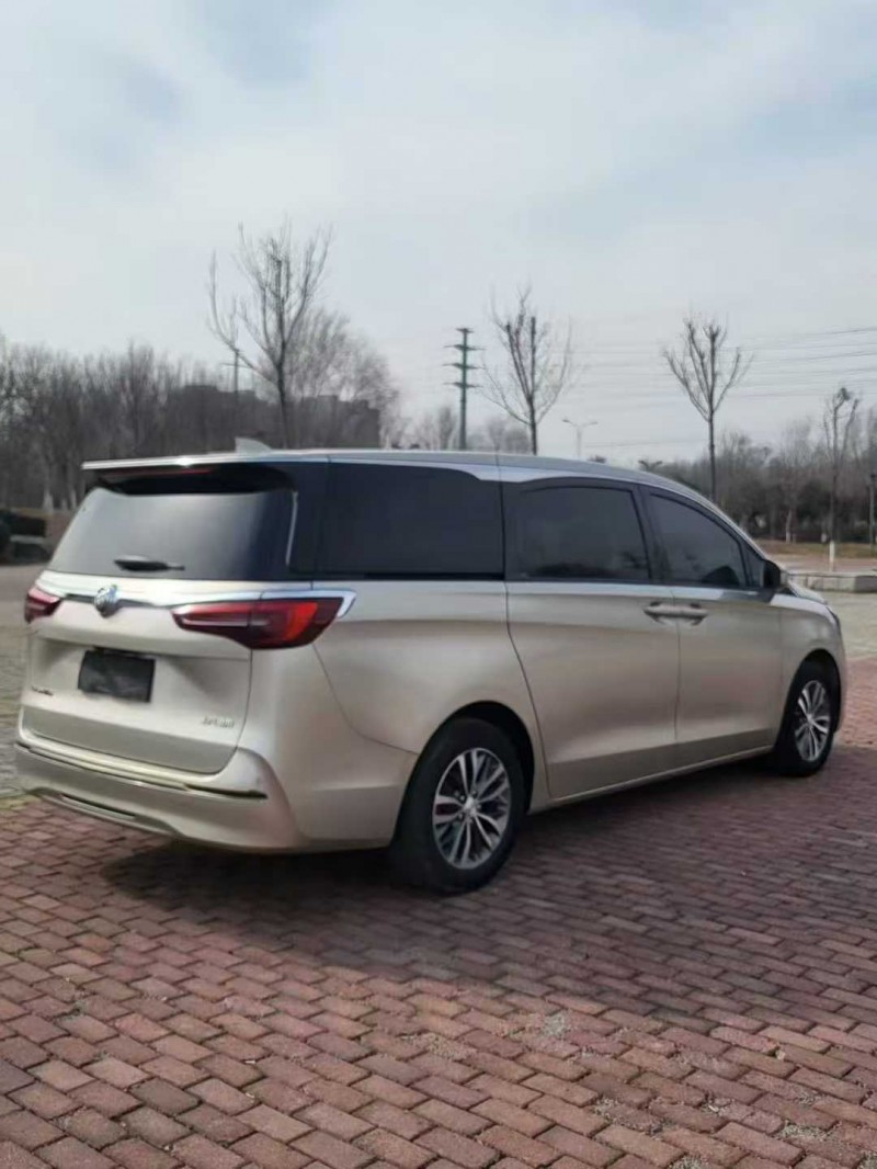 聊城21年別克GL89