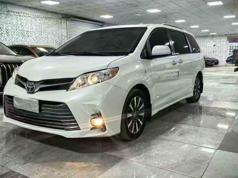 廊坊20年豐田塞納2