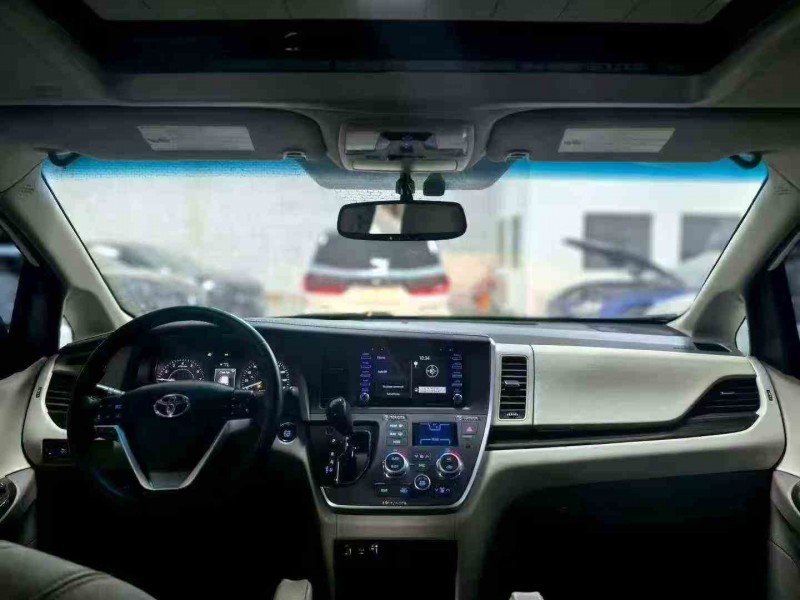 廊坊20年豐田塞納3