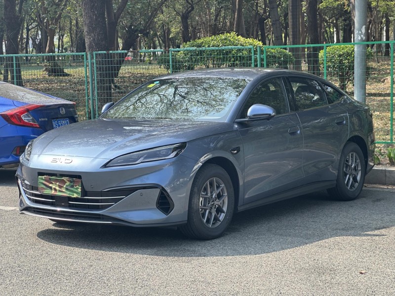 東莞25年比亞迪海豹3