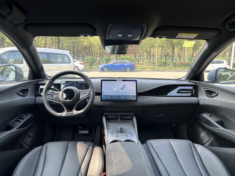 東莞25年比亞迪海豹4