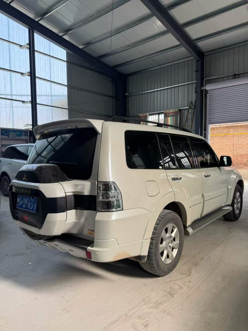 菏泽20年三菱帕杰罗7