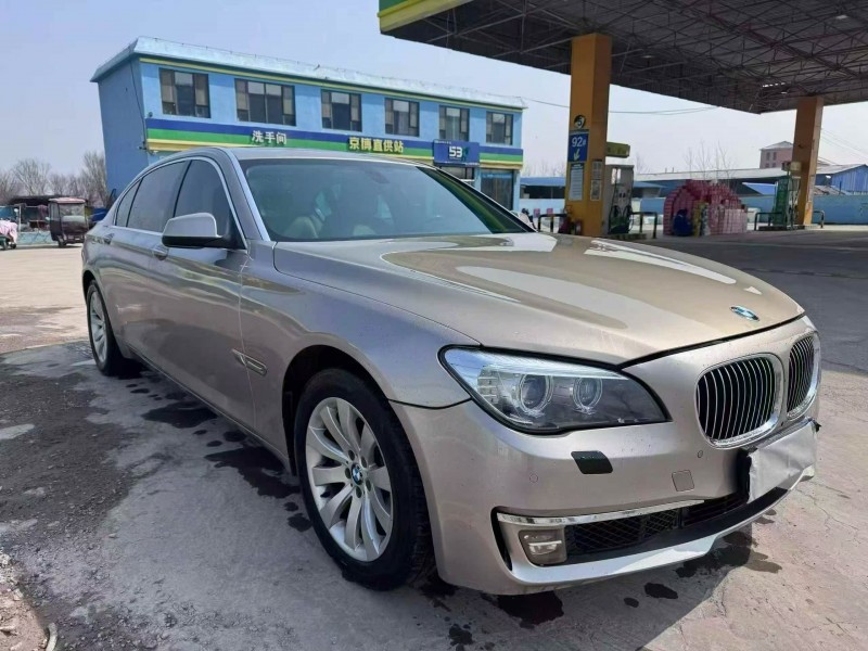 菏澤13年寶馬7系2