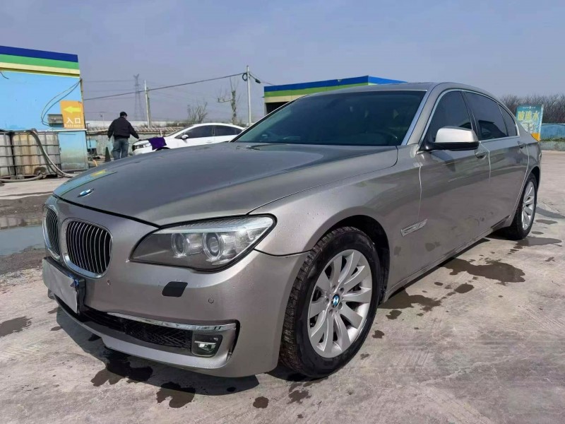 菏澤13年寶馬7系3