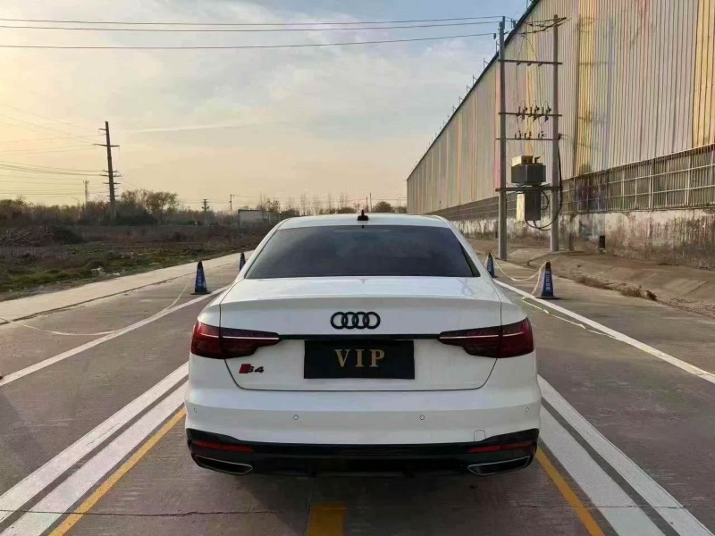 菏澤22年奧迪A4L9