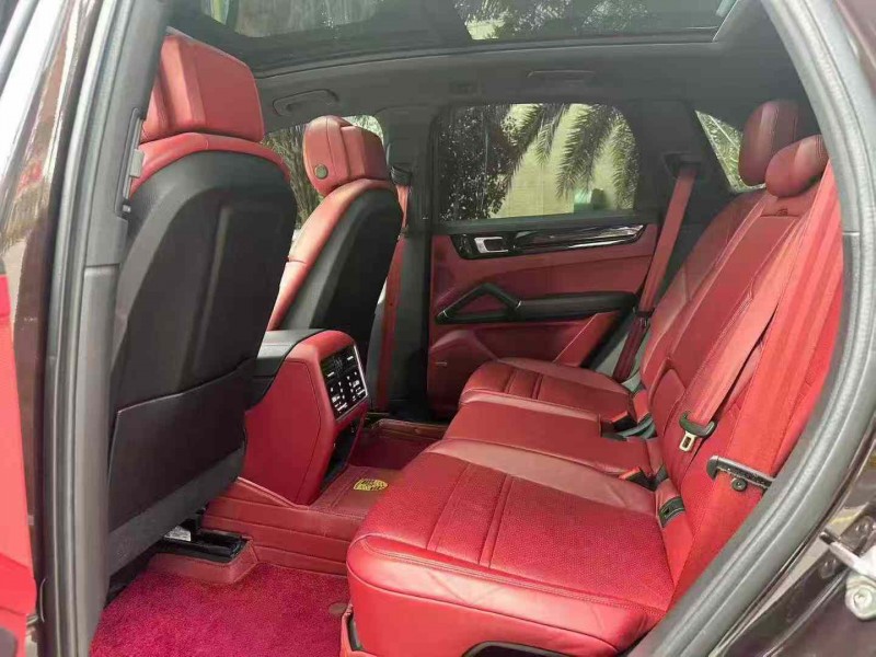 深圳22年保時捷卡宴6