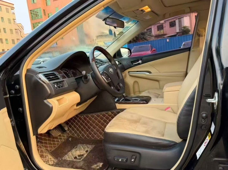 廣州17年豐田凱美瑞4