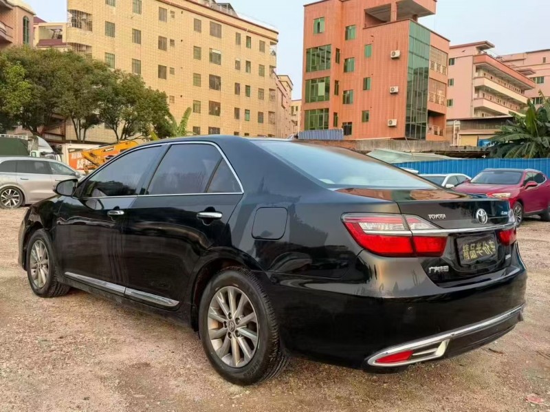 廣州17年豐田凱美瑞7