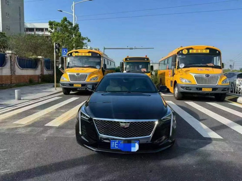 東莞20年凱迪拉克CT61