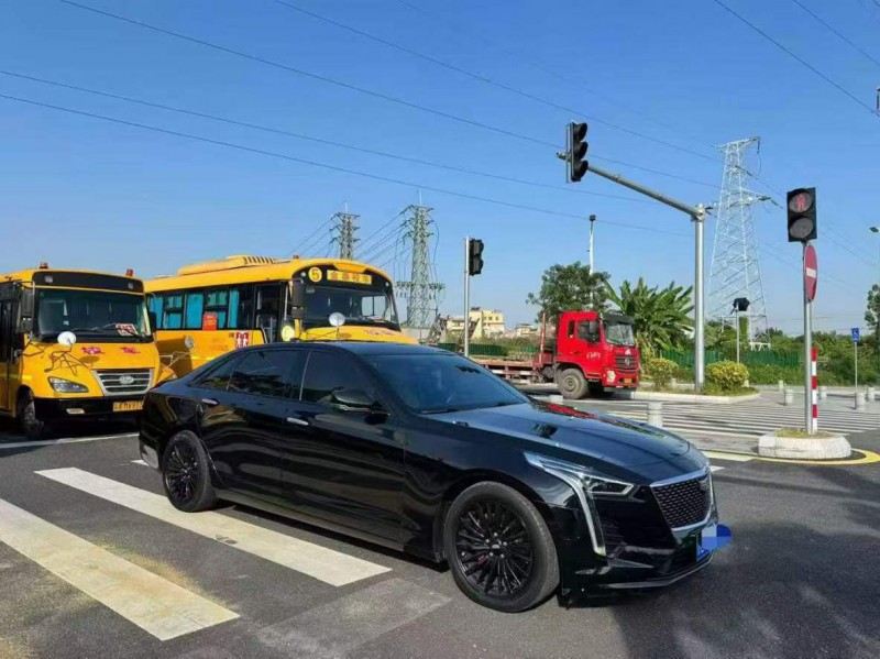 東莞20年凱迪拉克CT62