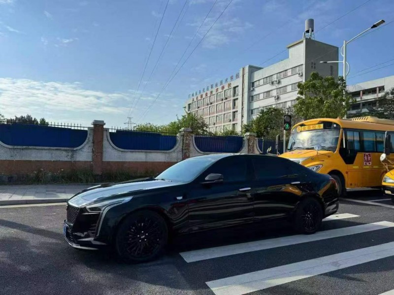 東莞20年凱迪拉克CT63