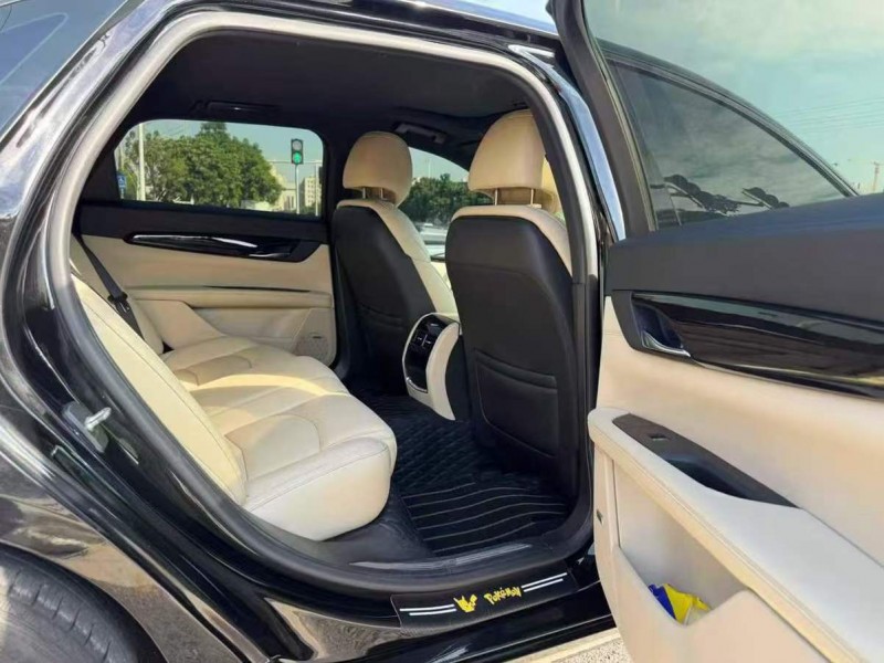 東莞20年凱迪拉克CT68