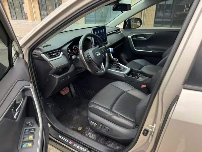 東莞22年豐田威蘭達7