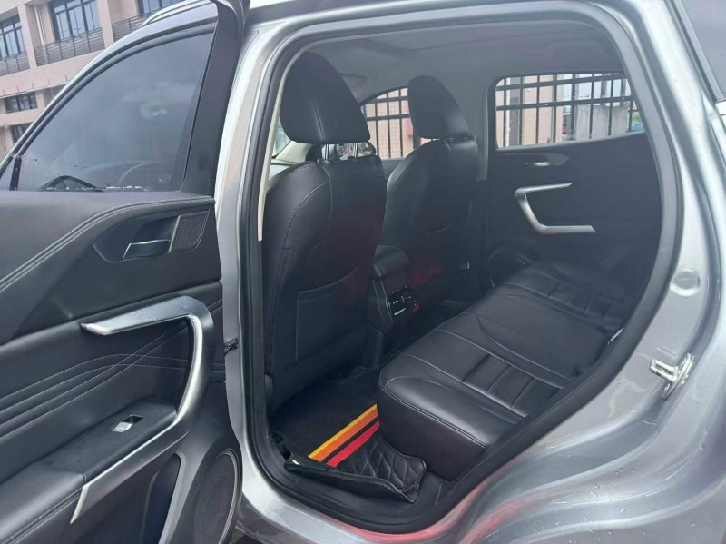 東莞19年長城汽車WEY8