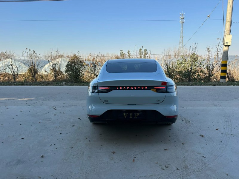 徐州23年零跑汽车C019