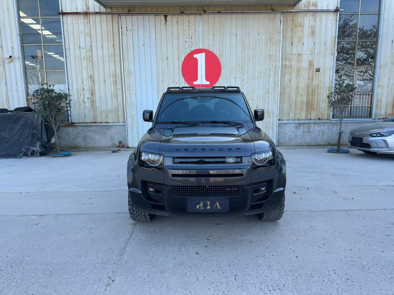 徐州23年路虎衛士1