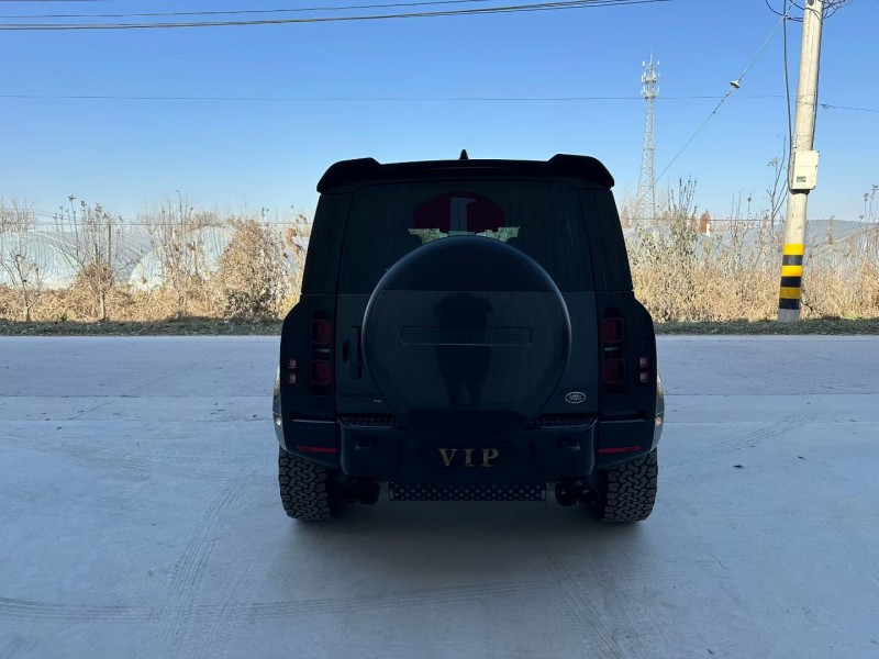 徐州23年路虎衛士9