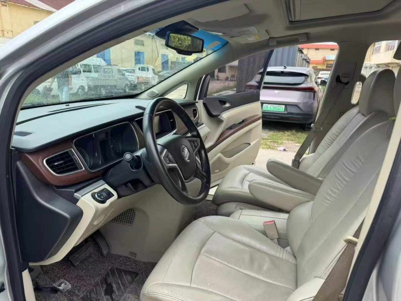 徐州17年别克GL84