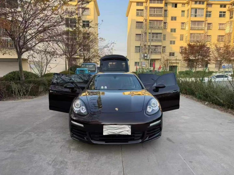 徐州15年保时捷帕拉梅拉8