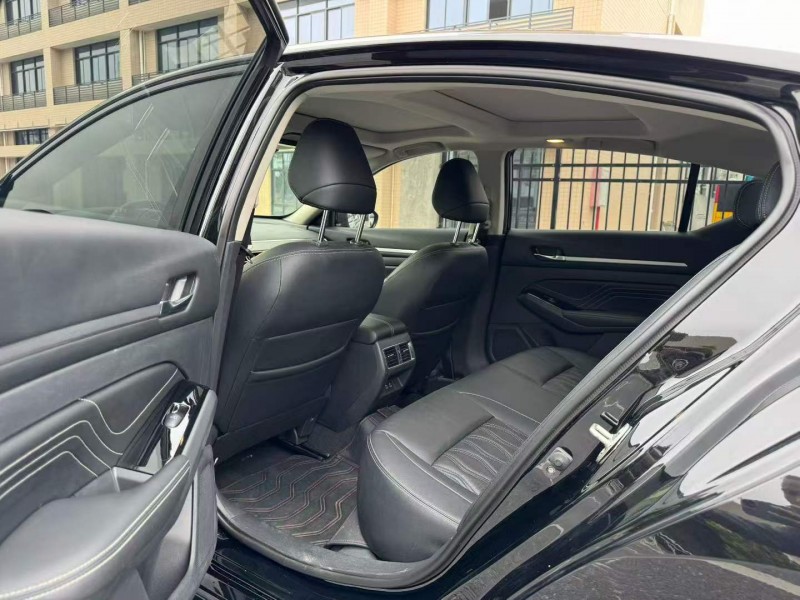 广州24年日产天籁8