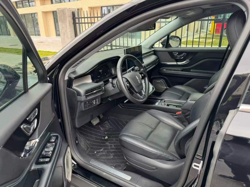 广州21年林肯冒险家6