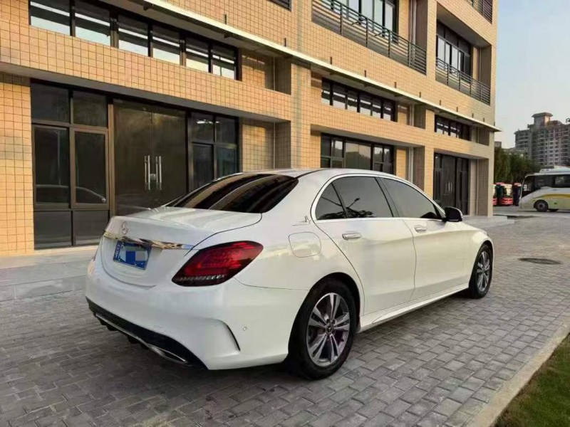 广州19年奔驰C6
