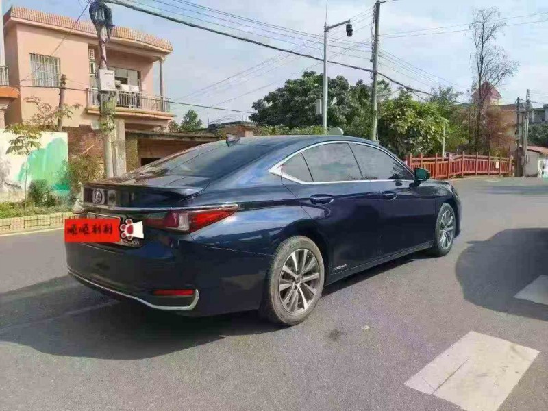 湛江20年雷克萨斯ES8