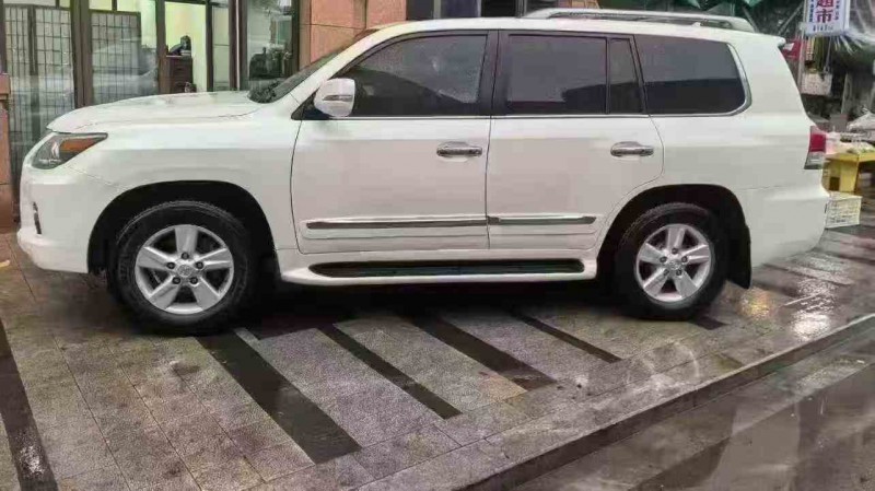 衢州14年雷克萨斯LX5