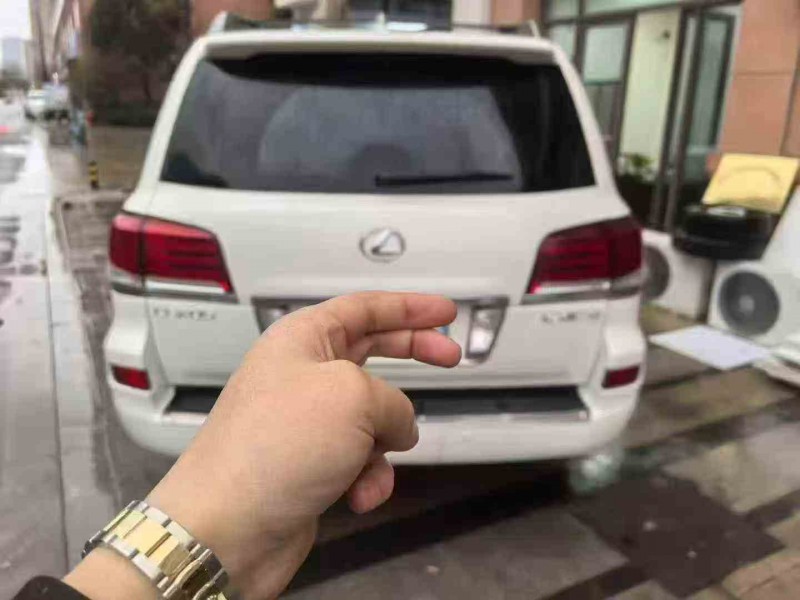 衢州14年雷克萨斯LX8