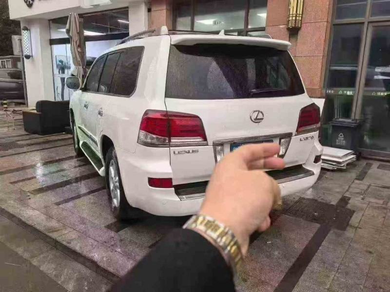 衢州14年雷克萨斯LX9
