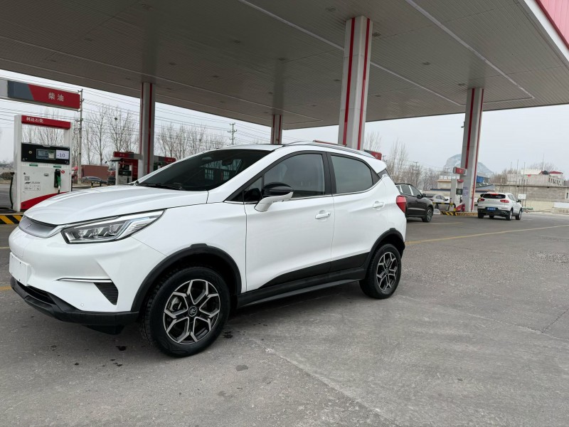 保定23年比亚迪元2