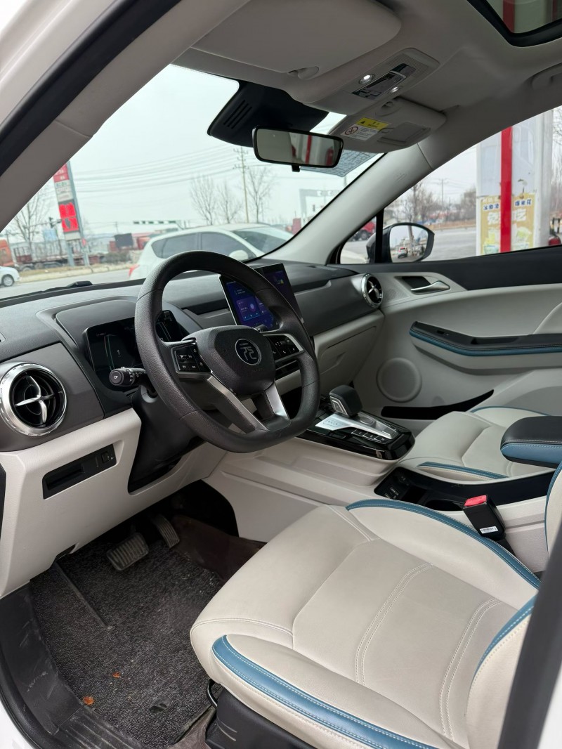 保定23年比亚迪元4