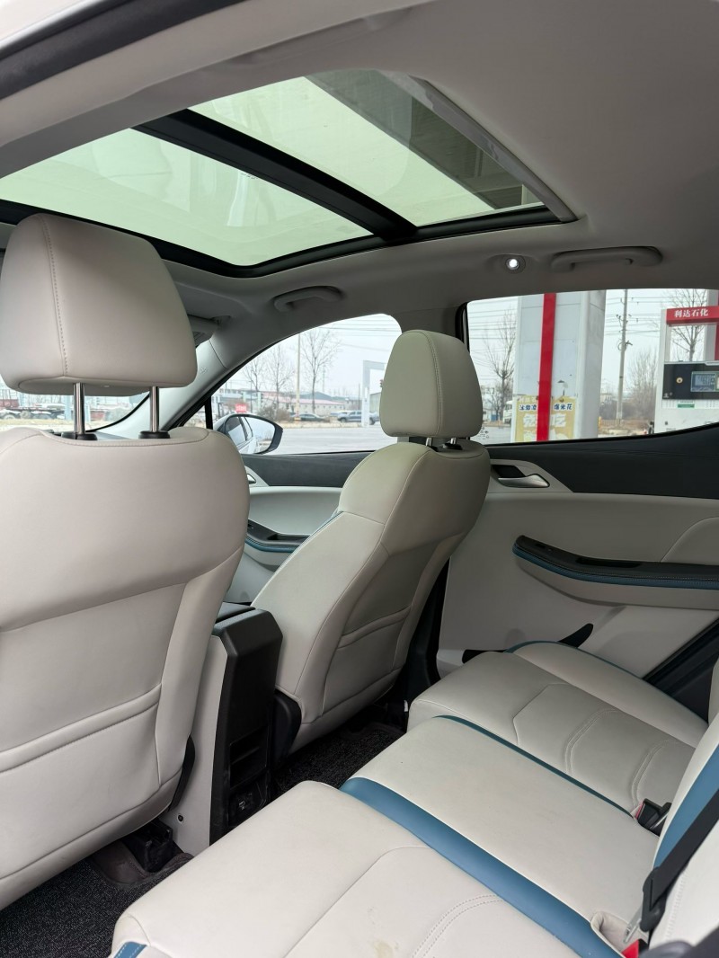 保定23年比亚迪元5
