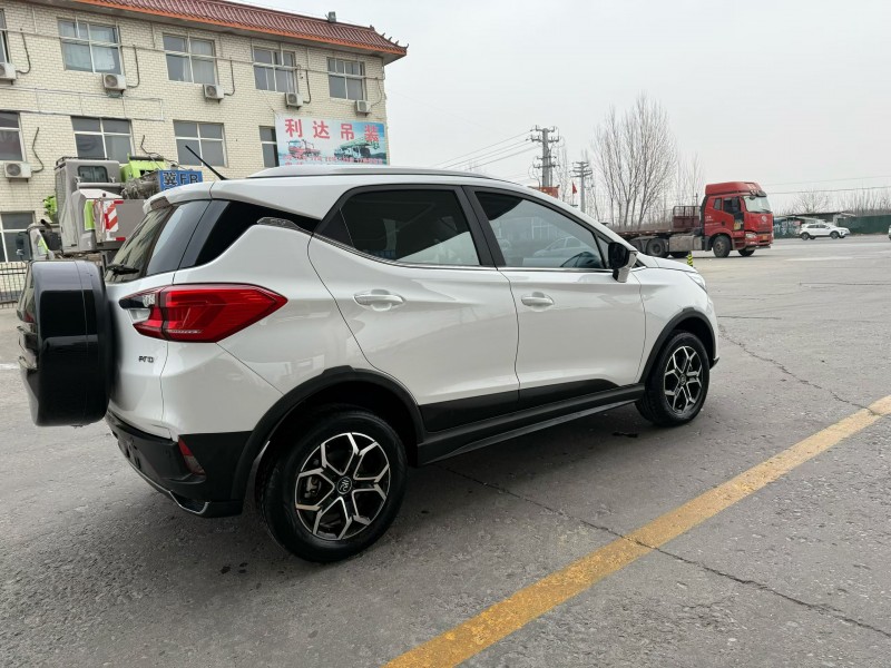 保定23年比亚迪元7