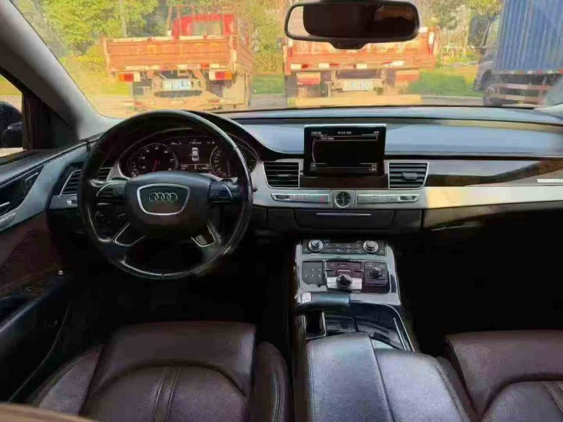 金华15年奥迪A8L4