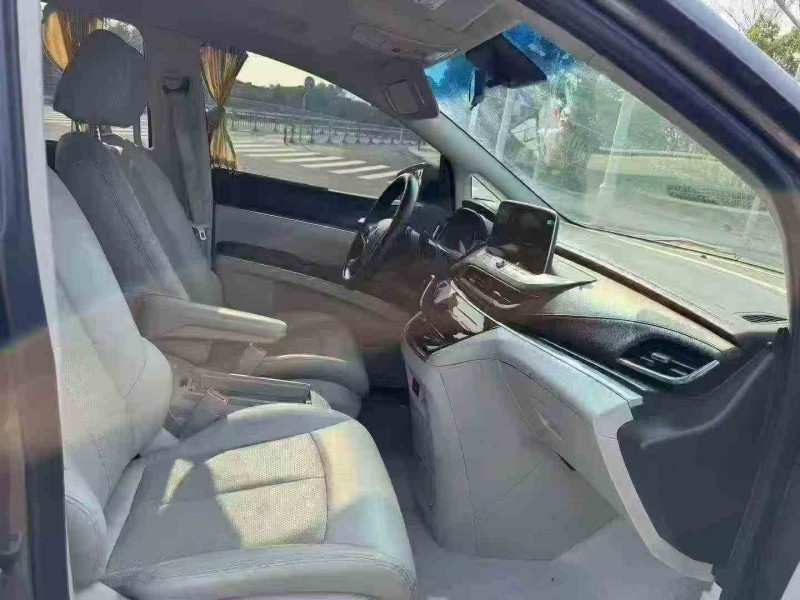 湖州23年別克GL84