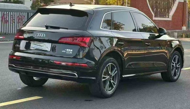 三明20年奧迪Q58