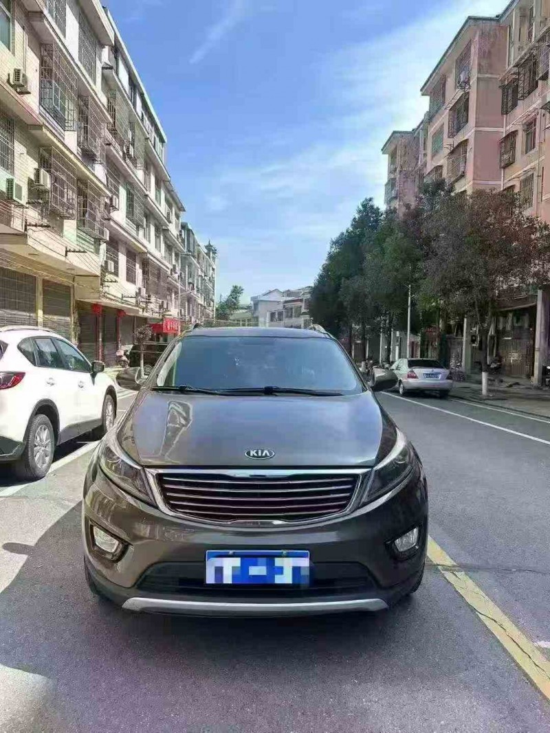 邵阳16年起亚智跑1