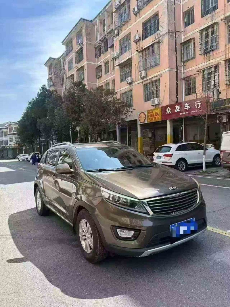 邵阳16年起亚智跑3