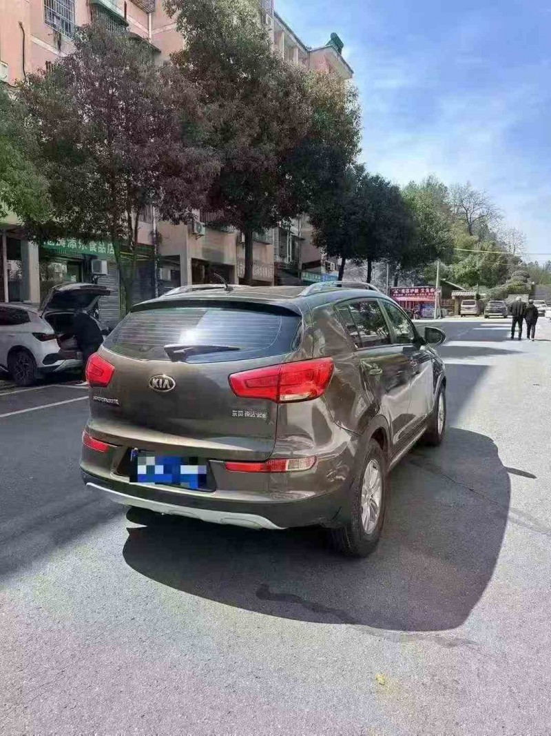 邵阳16年起亚智跑9