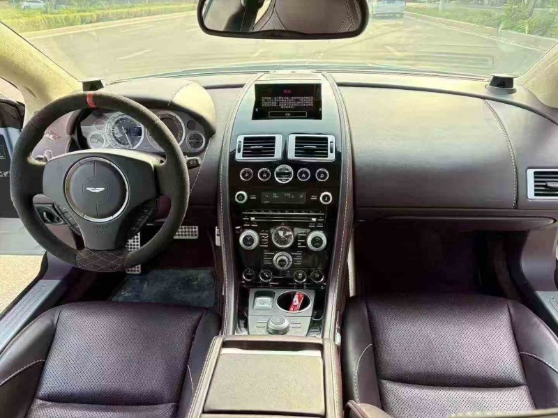 棗莊17年阿斯頓·馬丁Rapide5