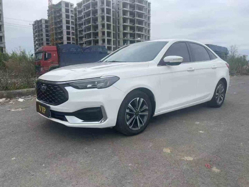 柳州22年福特福睿斯2