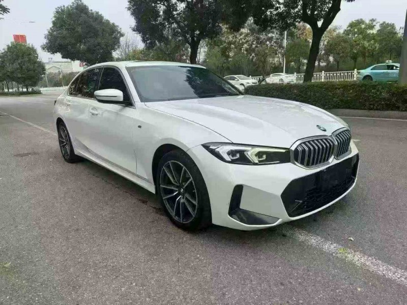 张家界23年宝马3系2