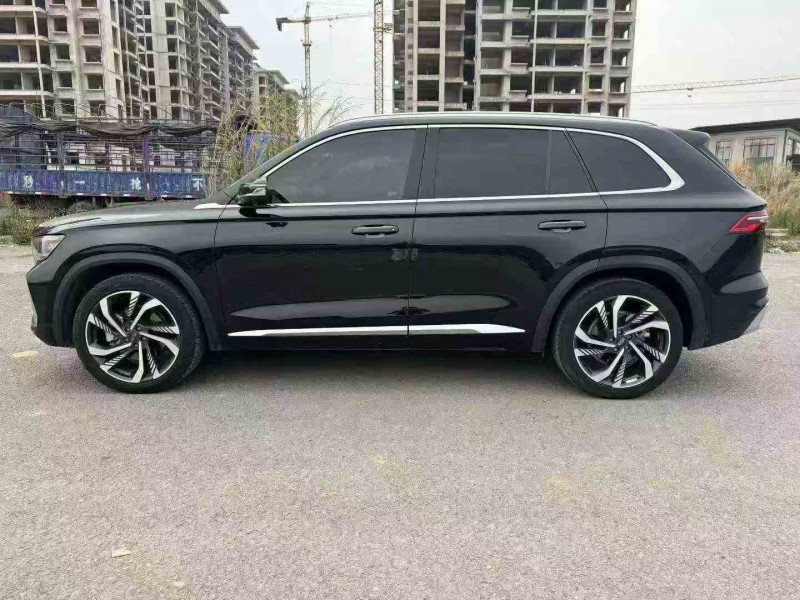 柳州23年吉利星越8