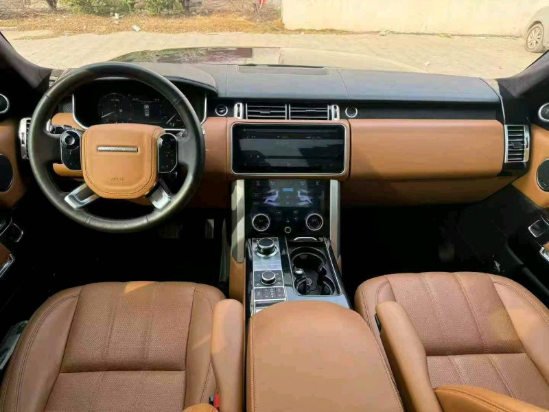 济宁14年路虎揽胜行政8