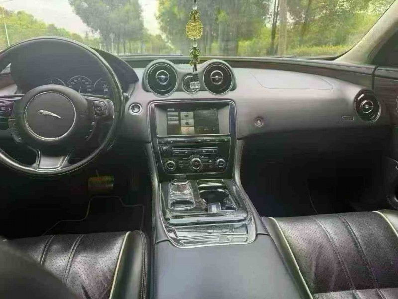 湘潭12年捷豹XJL4