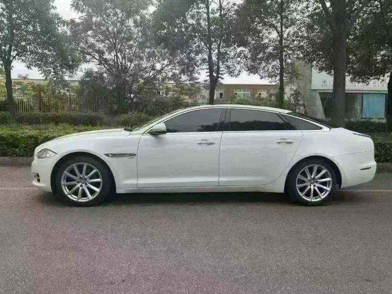 湘潭12年捷豹XJL7